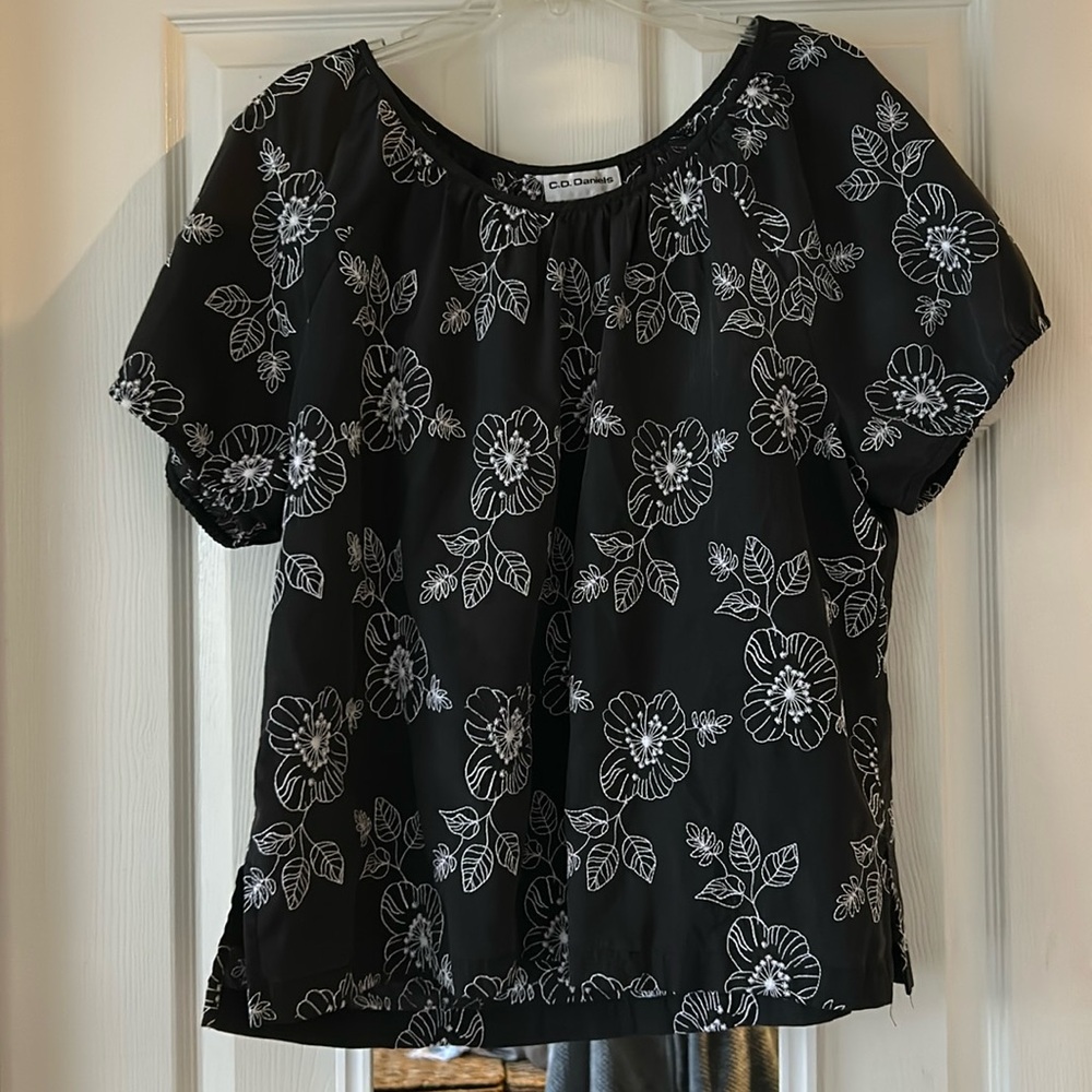 CD Daniels Top